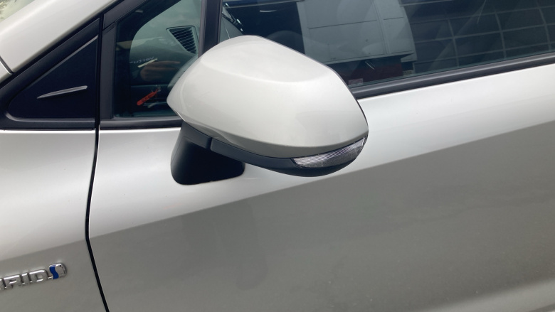 Toyota Corolla 1.8 VVT-i Hybrid Icon Tech 5dr CVT Hybrid Hatchback